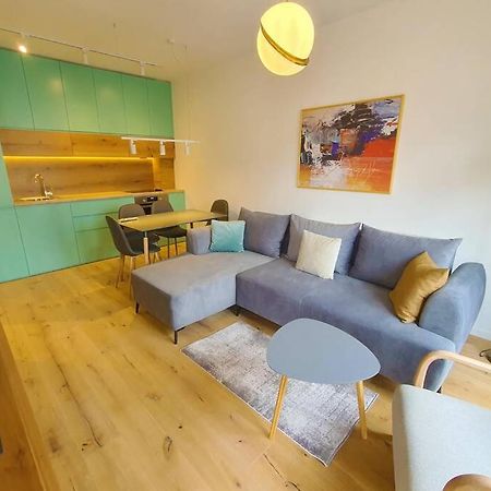 Luxury Green Apartment Pristina Kültér fotó