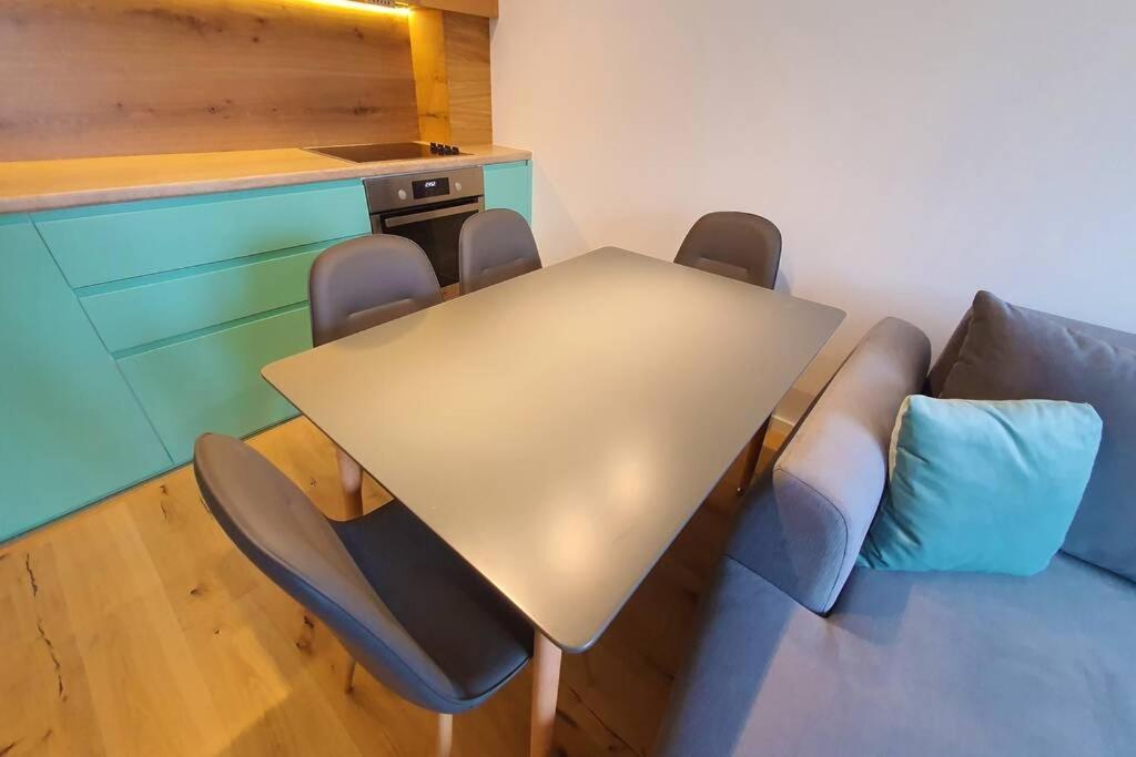 Luxury Green Apartment Pristina Kültér fotó