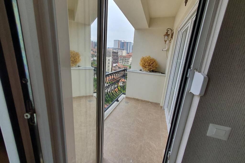 Luxury Green Apartment Pristina Kültér fotó